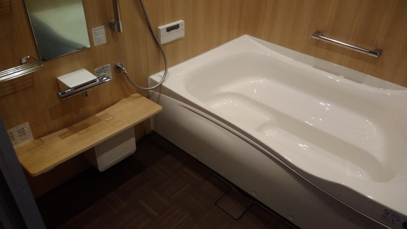 京都長岡京で浴室 ユニットバスのリフォームをお考えの方へ 京都長岡京市の壁紙提案と高気密高断熱が得意な工務店